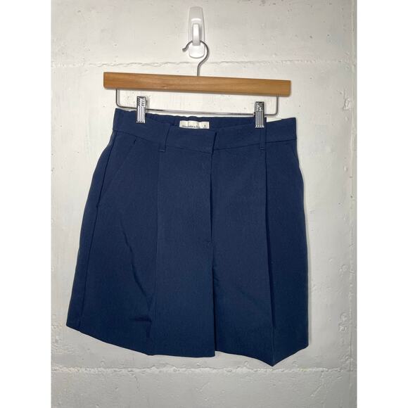 NEW Abercrombie & Fitch Womens Navy Pleated Shorts Size Small High Rise Trouser - Picture 1 of 7